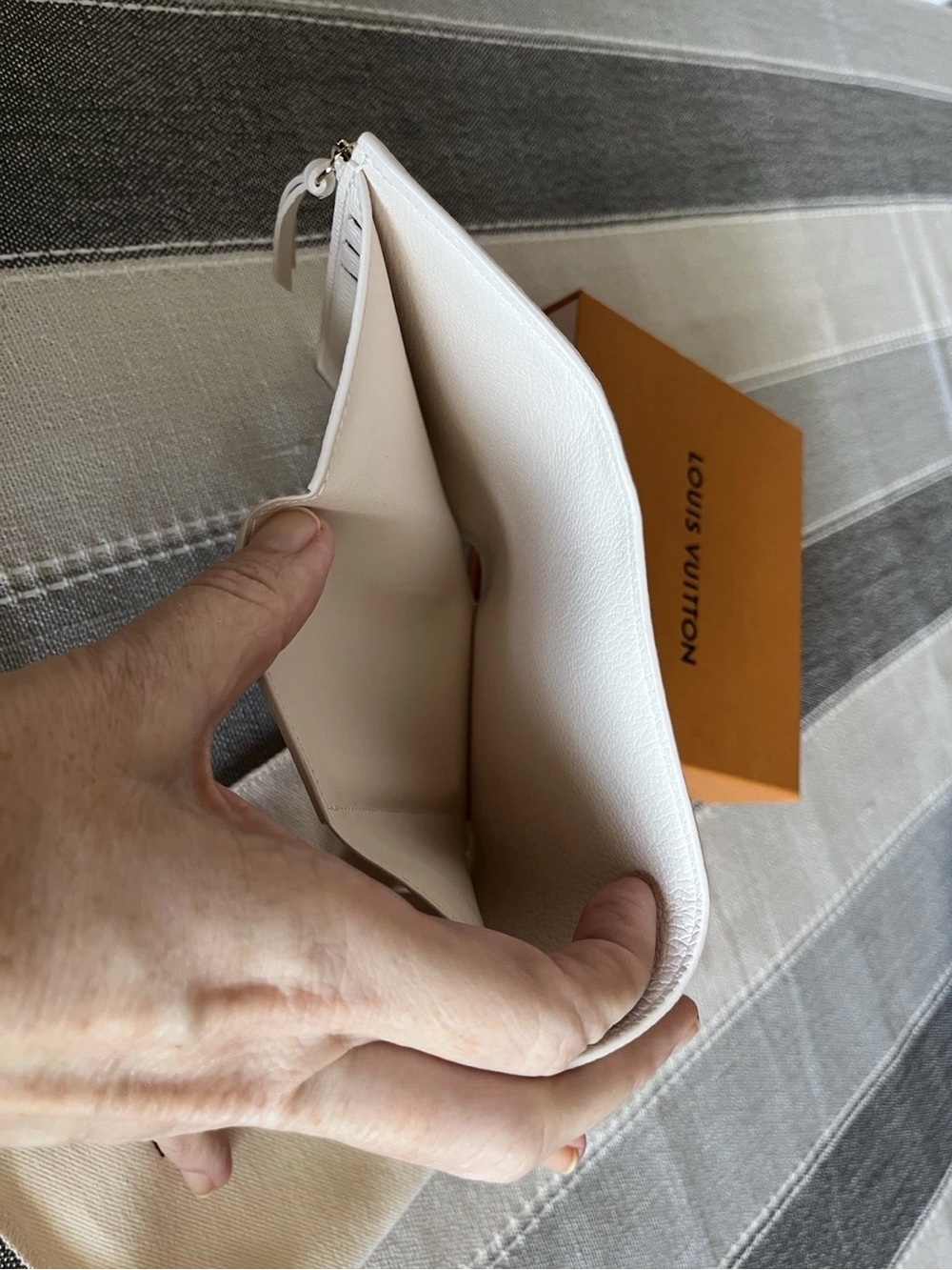 Louis Vuitton White Compact Wallet with Pastel Monogram - Picture 7 of 8
